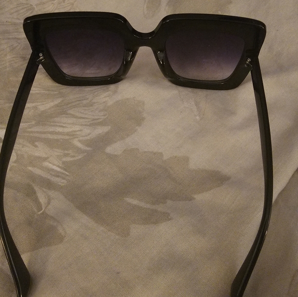 ROYAL GIRL Elton Square Rhinestone Sunglasses Oversized Diamond Bling Bling Used - Picture 2 of 5